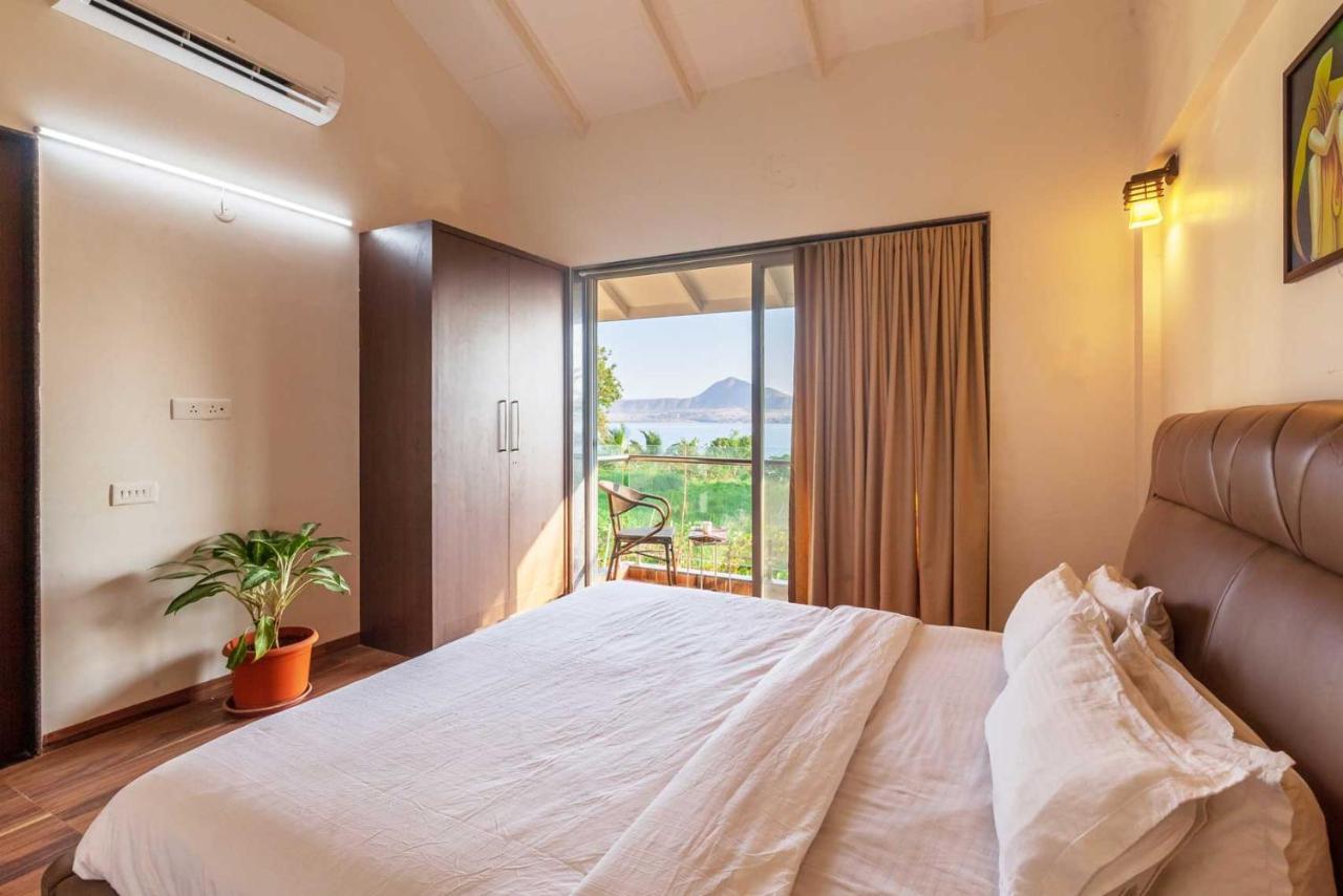 Luna Villa By Stayvista - Lakeside Charm With Terrace, Lush Lawn & Modern Decor Nashik Bagian luar foto